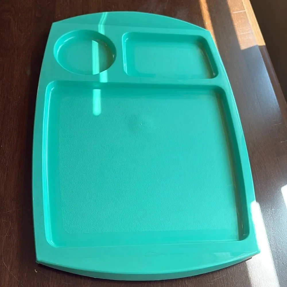 4 Fremware Divided Plastic Lunch Trays